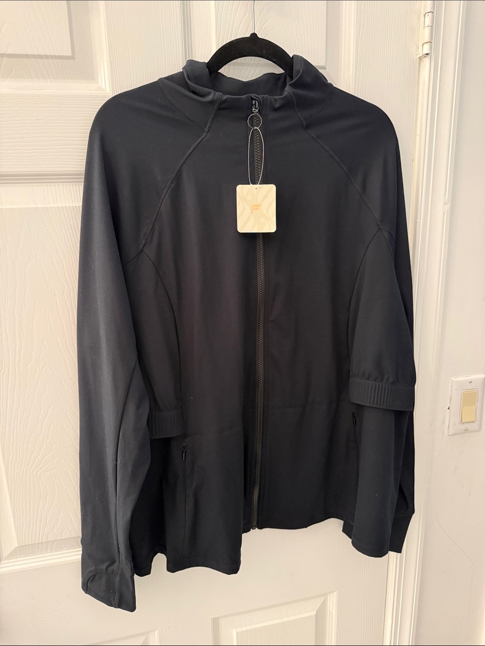 Fabletics Women’s  Black Lightweight Zip-Front Jacket
